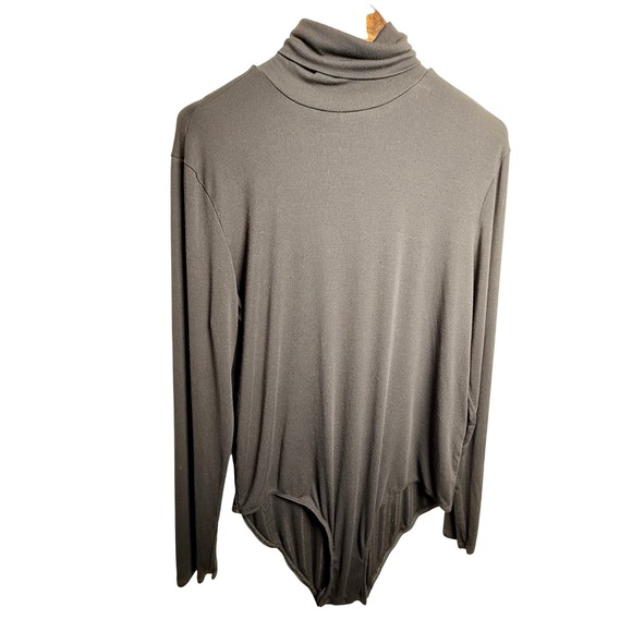Universal Standard Black Turtleneck  Bodysuit M – Minimalist Essential - Picture 1 of 6